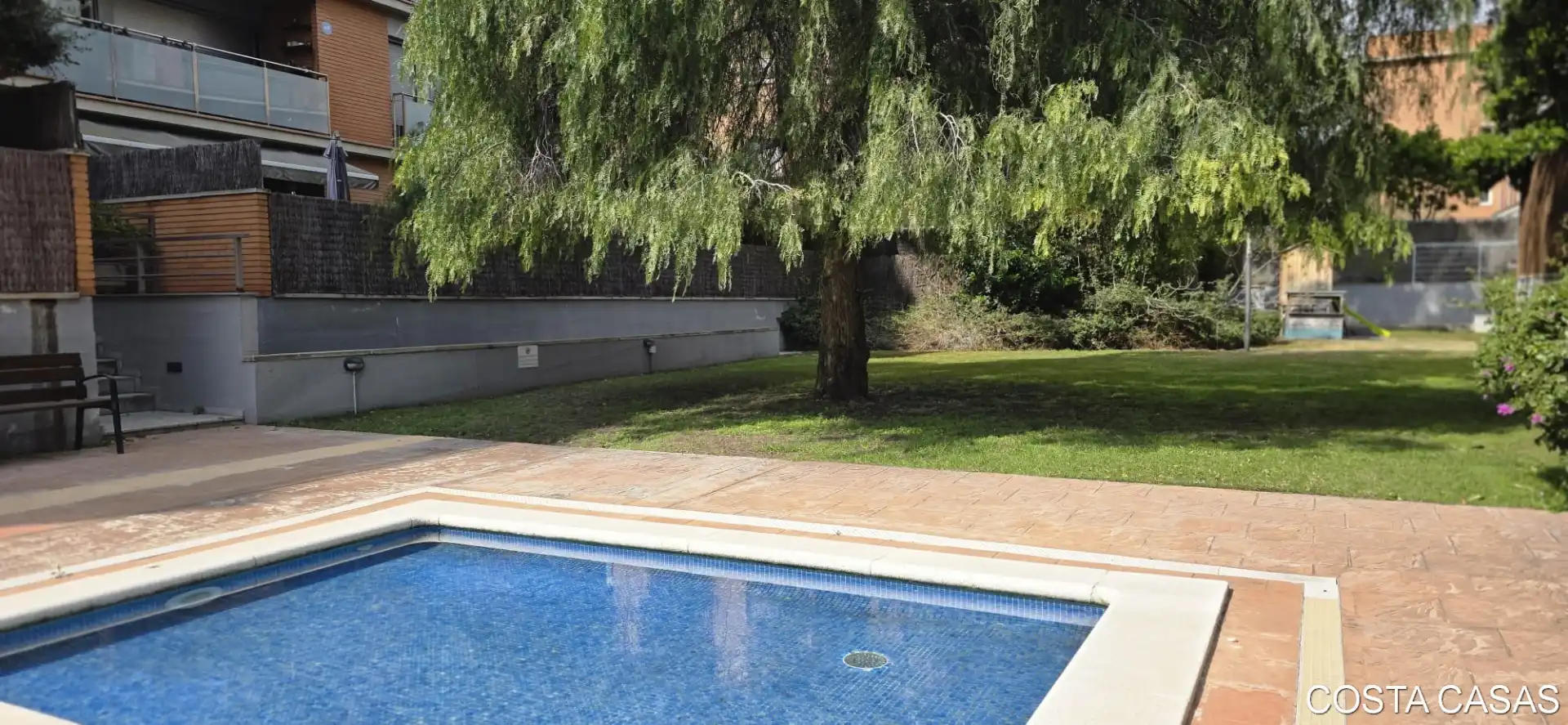 Swimming pool of Duplexes for sale in Castelldefels  with Air Conditioner, Heating and Parquet flooring
