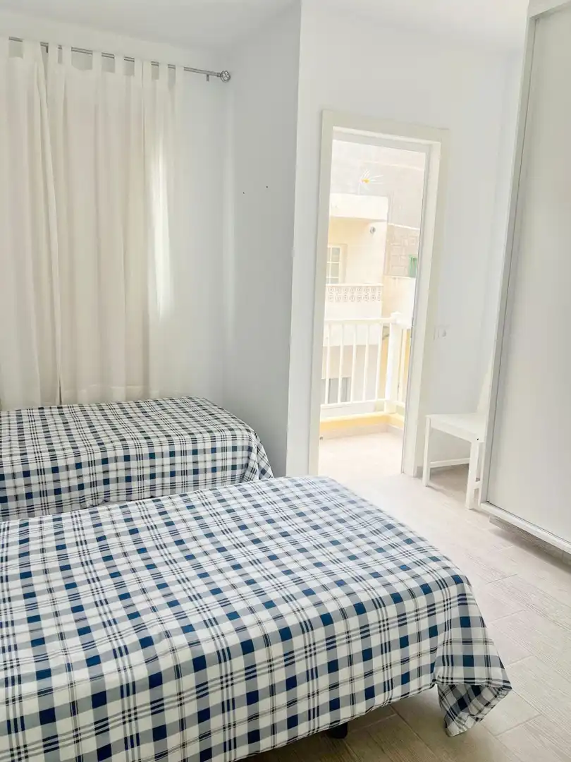 Habitación de Piso de alquiler en Arona con Terraza y Amueblado