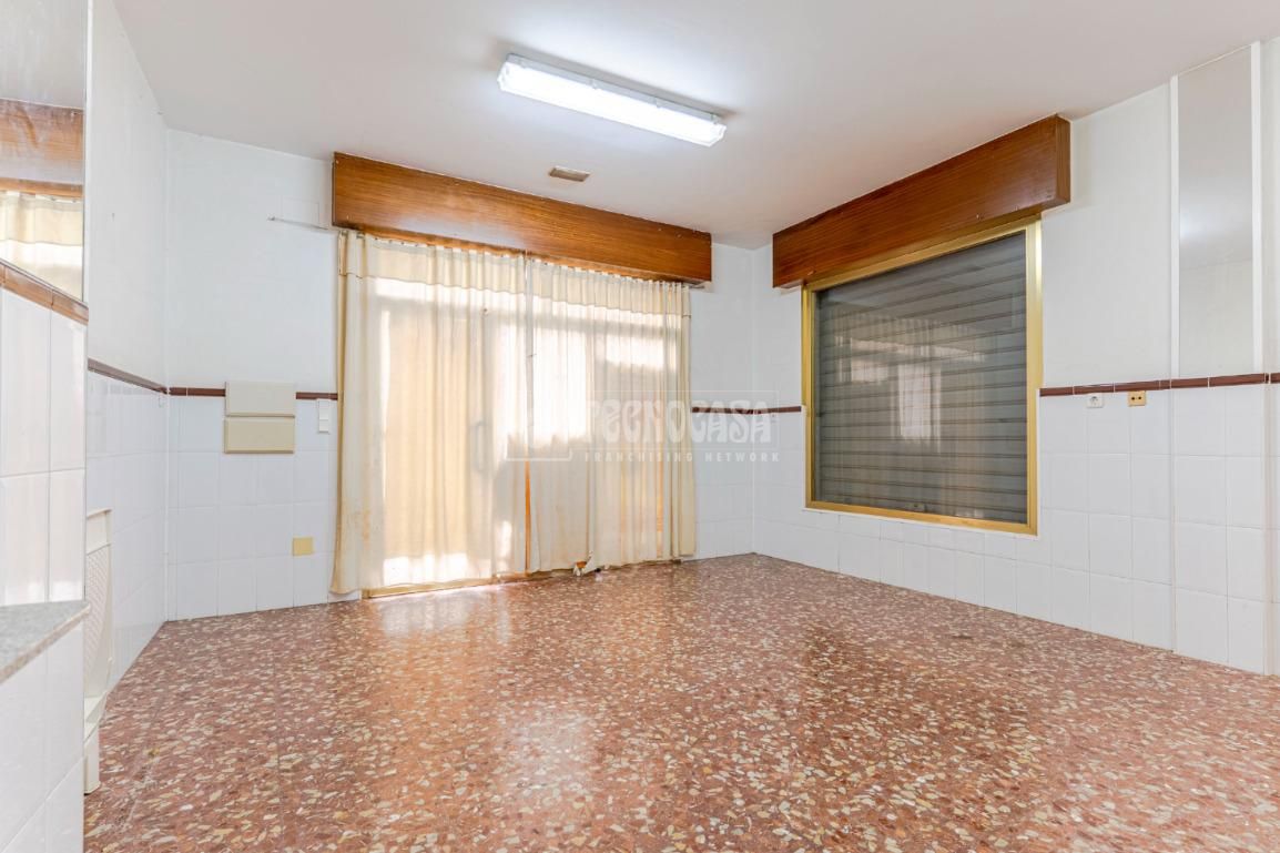 Casa adosada en venta en Motril con Terraza y Balcón