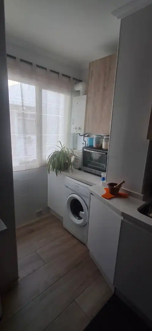 Cuina de Pis en venda en Dos Hermanas amb Aire condicionat i Terrassa