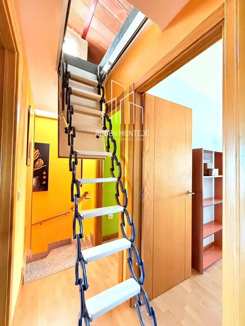 Casa adosada en venta en Galindo y Perahuy con Calefacción, Jardín privado y Terraza