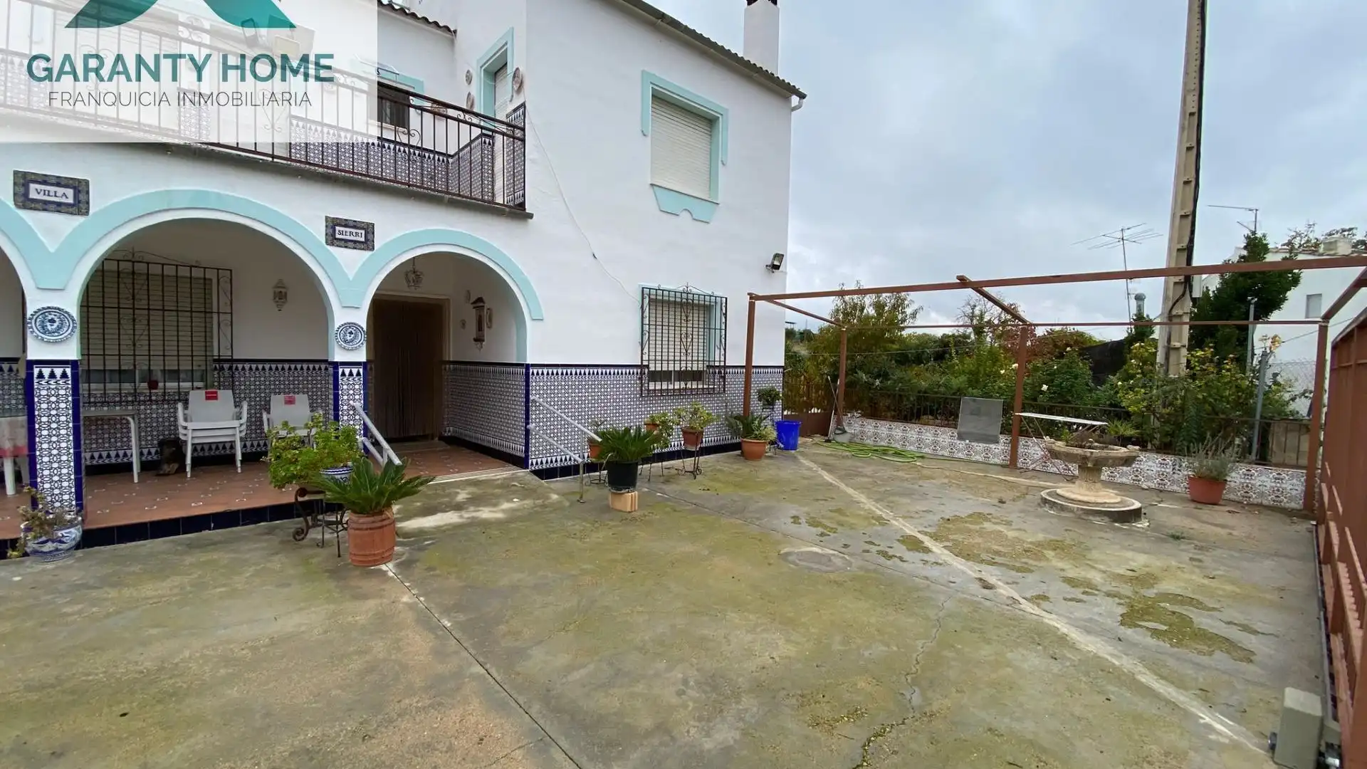 Vista exterior de Casa o chalet en venta en Cabra con Aire acondicionado, Terraza y Amueblado