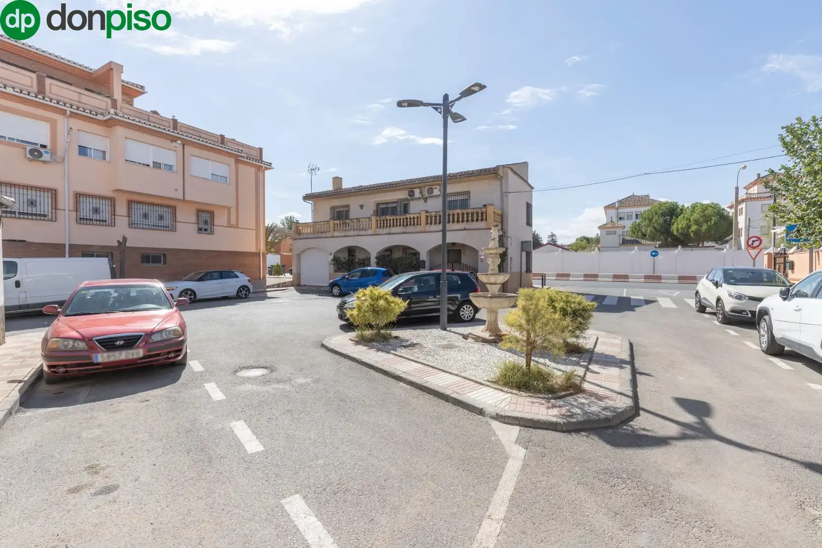 Exterior view of Houses for sale in Armilla  with Air Conditioner and Terrace