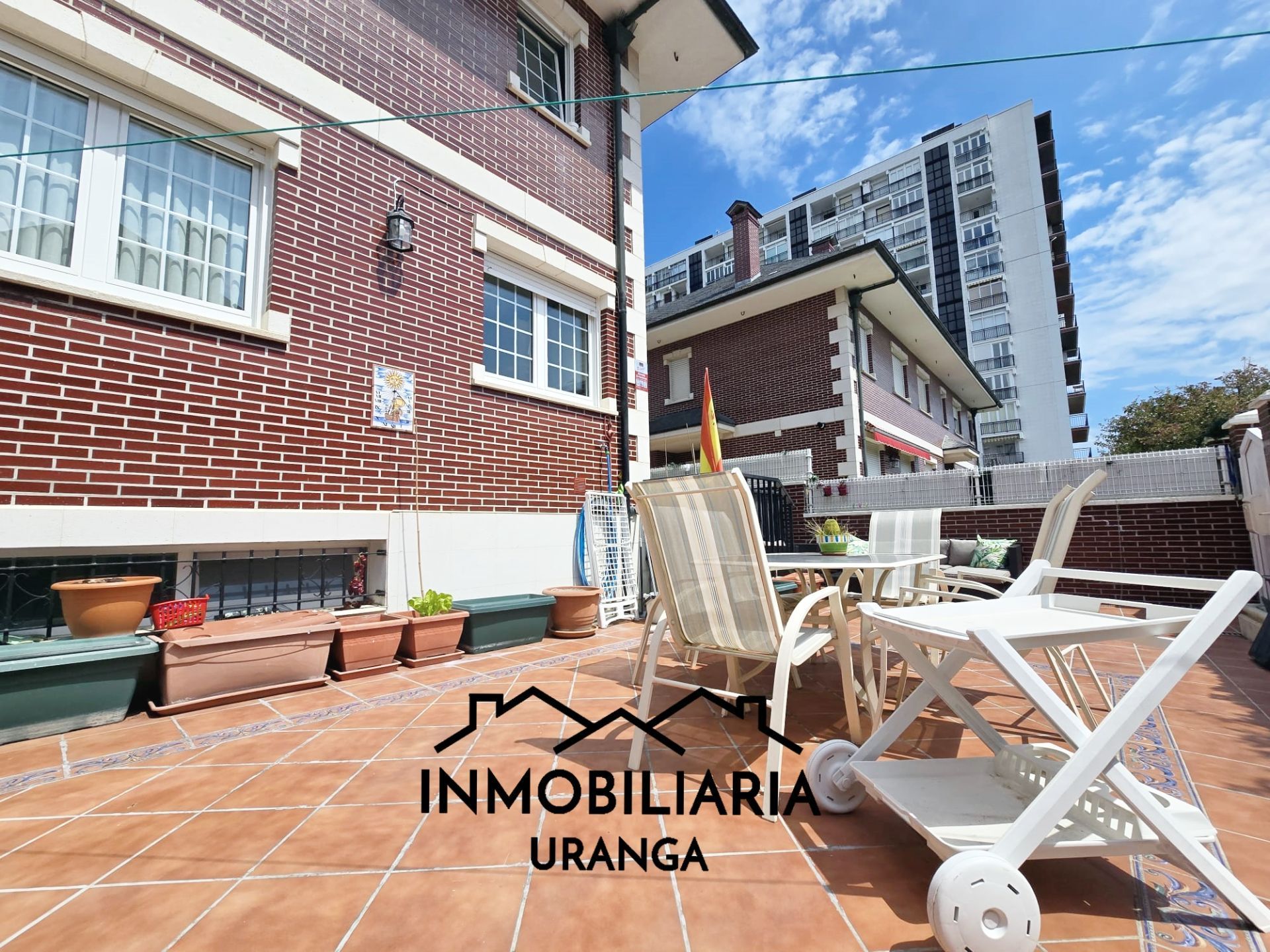 Terrace of House or chalet for sale in Laredo  with Heating and Storage room