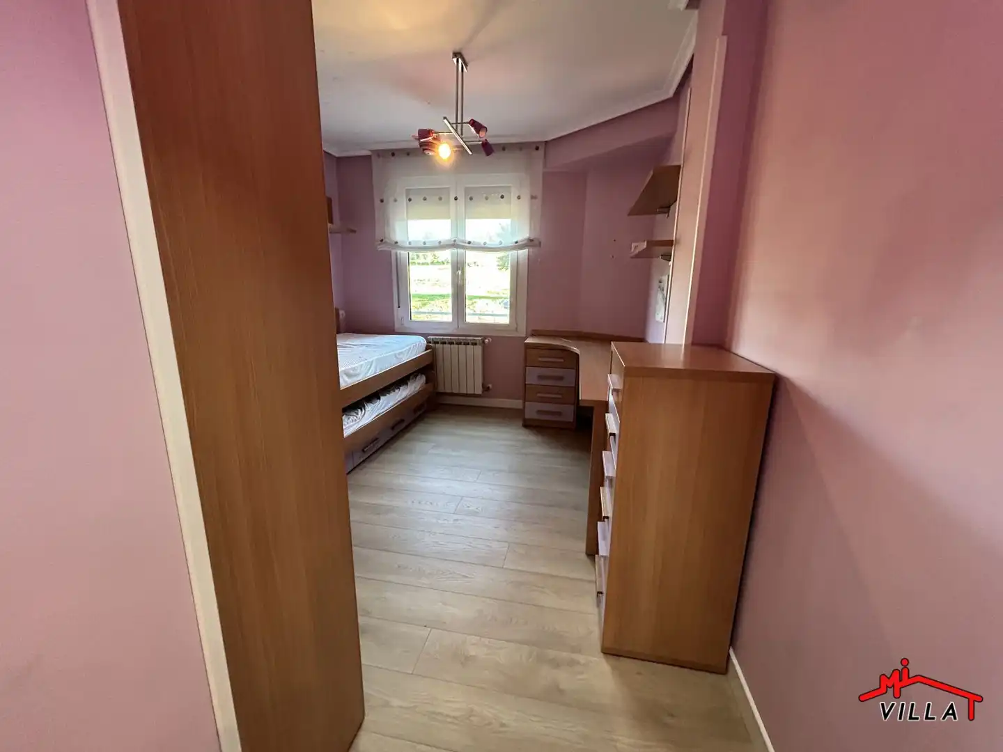 Habitación de Piso en venta en Colindres con Calefacción, Amueblado y Balcón