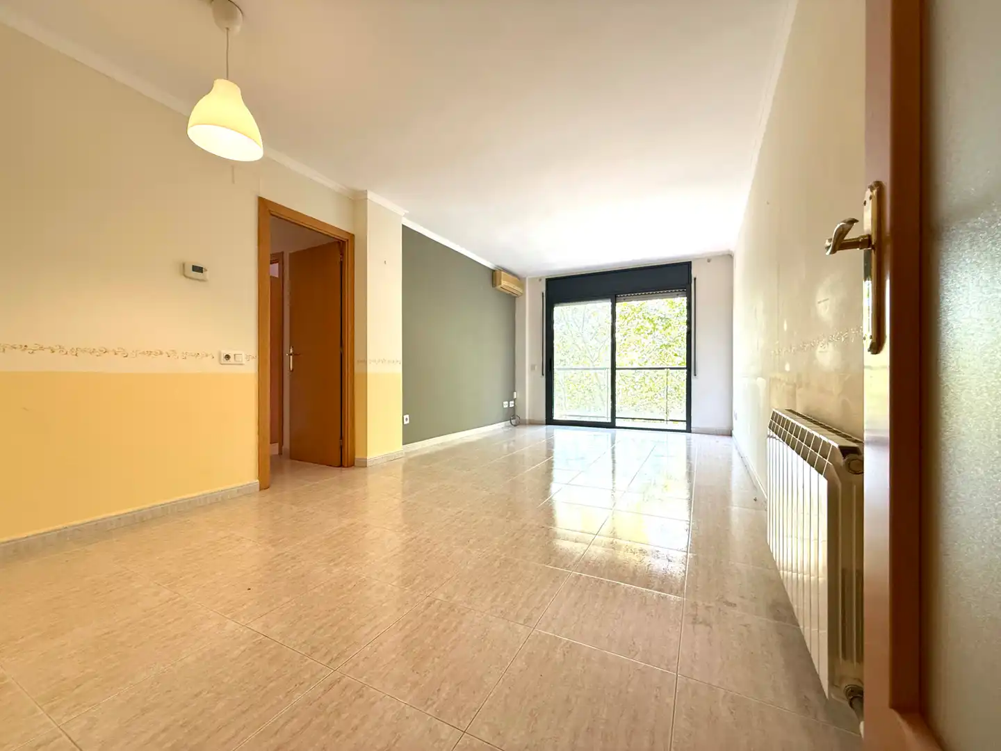 Living room of Apartments for sale in Cambrils  with Air Conditioner, Heating and Storage room
