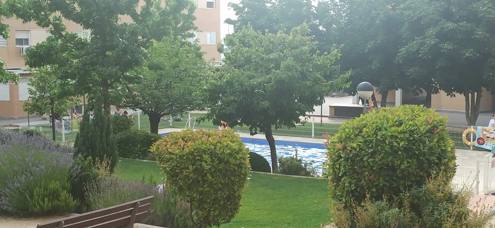 Pis de lloguer a Calle Presidente José María Aznar, Perlita