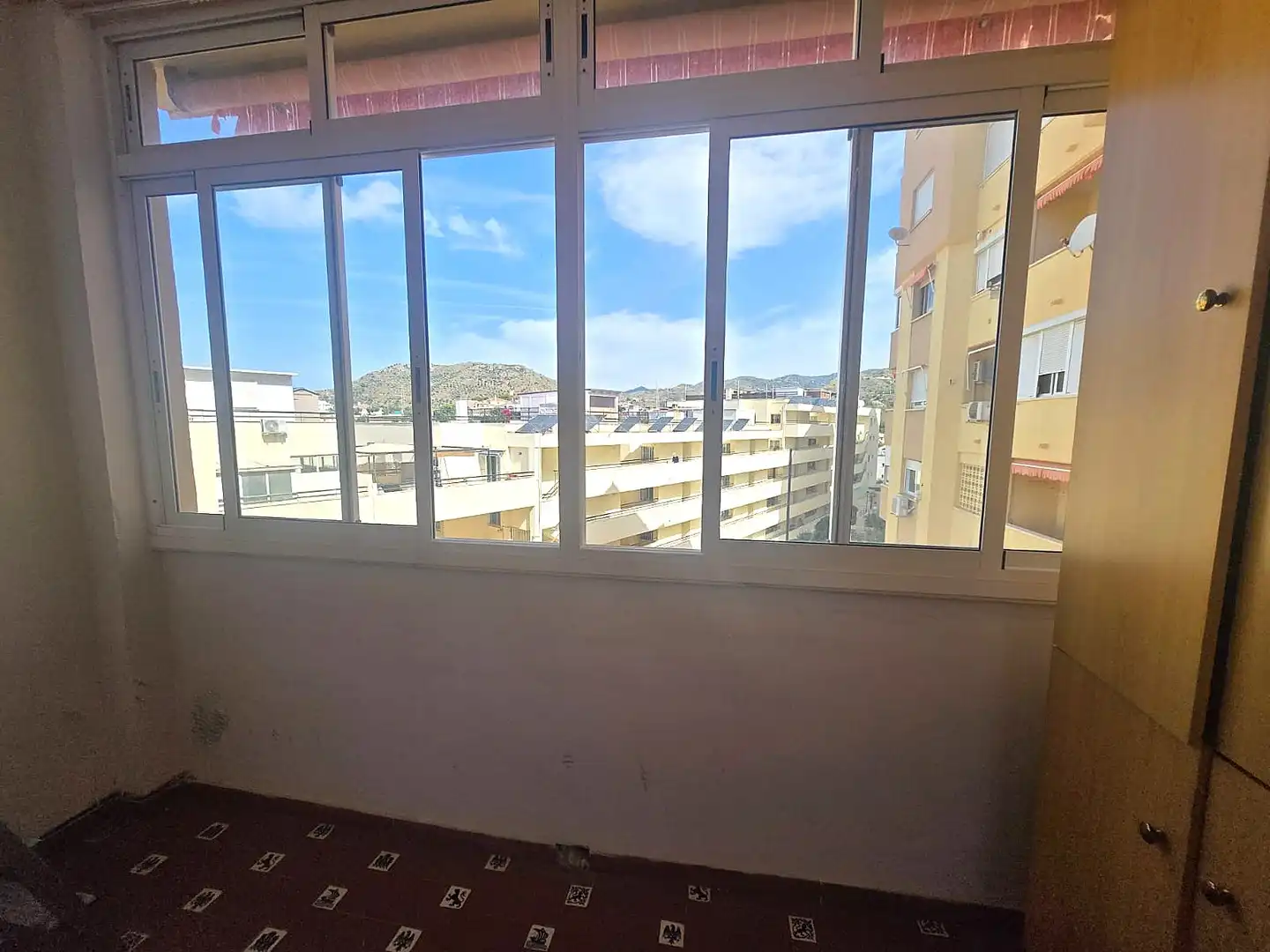 Terrasse von Wohnung zum Verkauf in Rincón de la Victoria mit Klimaanlage, Terrasse und Möbliert
