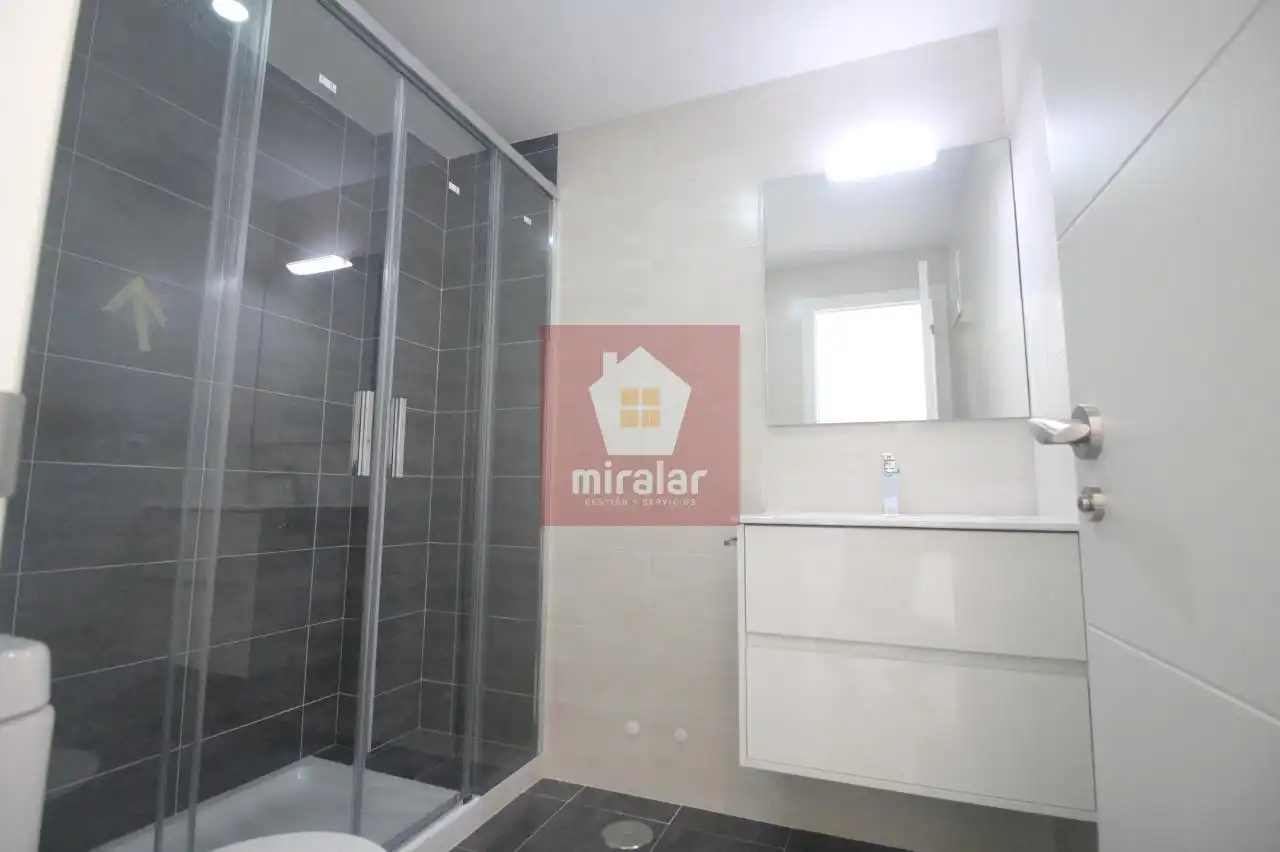 Baño de Piso en venta en Salvaterra de Miño con Calefacción y Trastero