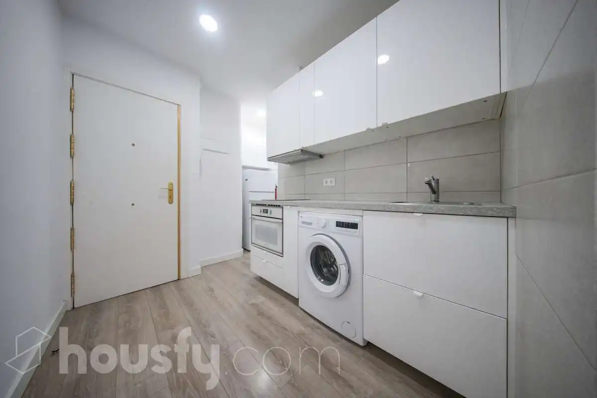 Cuina de Pis en venda en Madrid amb Aire condicionat, Calefacció i Domòtica
