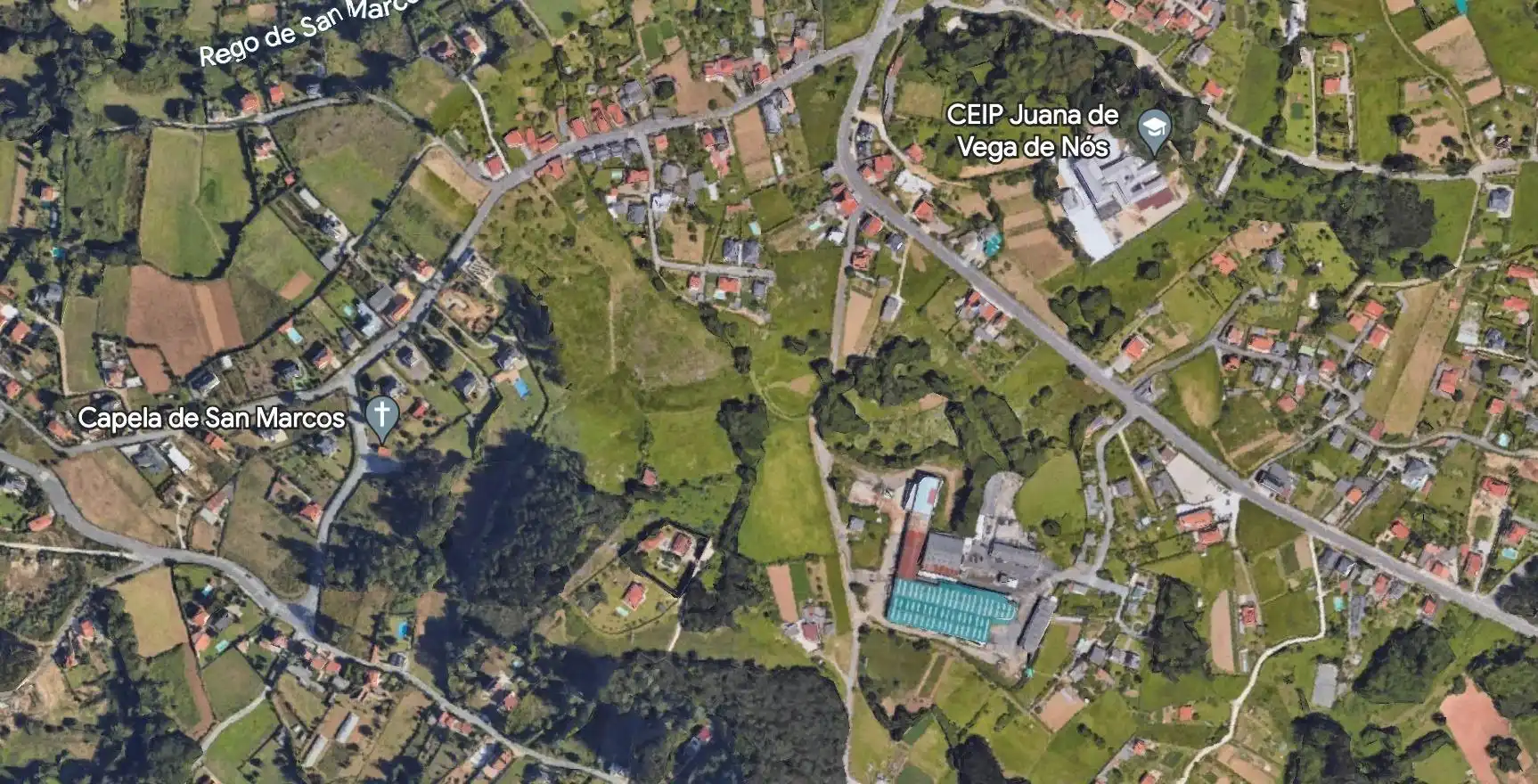 Terrenys i solars en venda a Inás