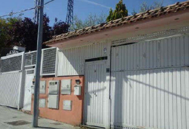Exterior view of Flat for sale in Paracuellos de Jarama  with Terrace