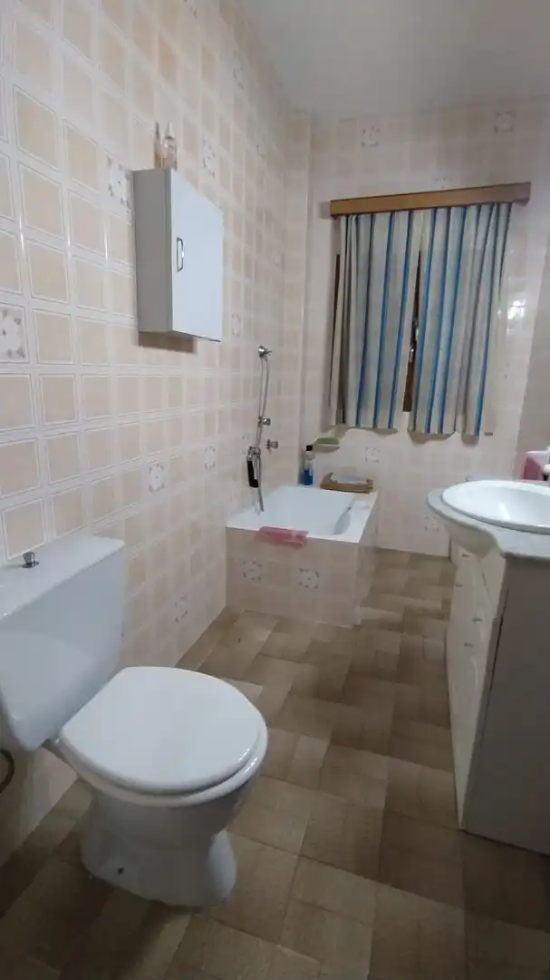 Baño de Casa o chalet en venta en Chiva con Jardín privado, Terraza y Piscina