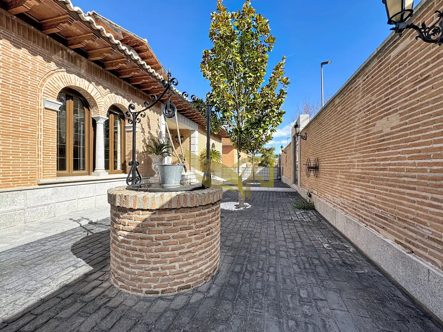Vista exterior de Casa o chalet en venta en Aranjuez con Aire acondicionado, Calefacción y Jardín privado
