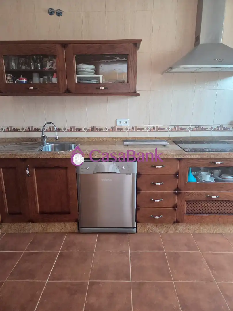 Cuina de Casa o xalet en venda en Córdoba amb Aire condicionat, Jardí privat i Terrassa