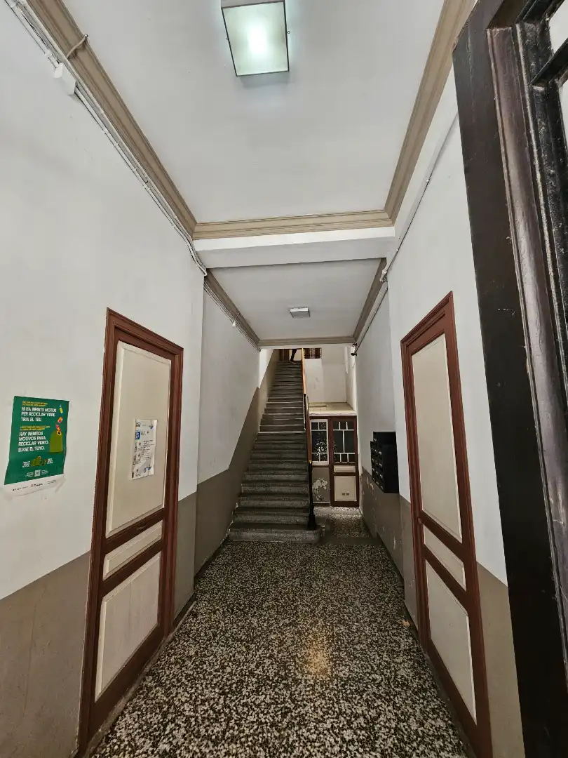 Wohnung zum Verkauf in Tarragona mit Klimaanlage, Heizung und Möbliert