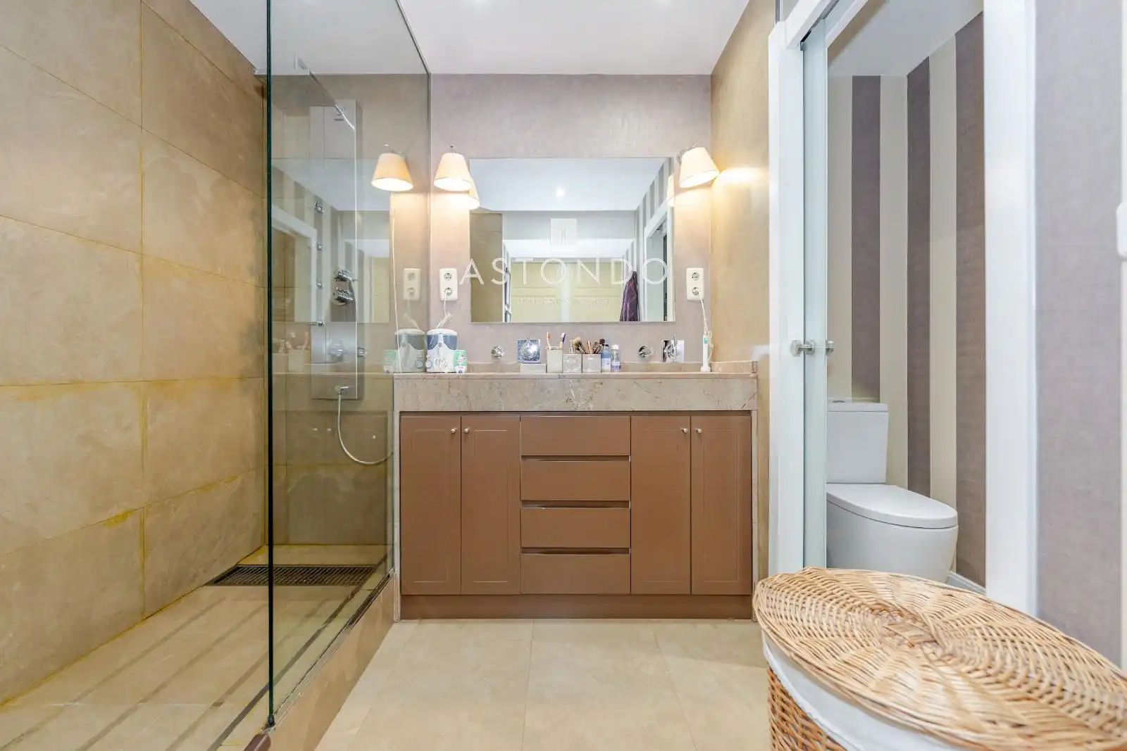 Bathroom of Flat for sale in Hortaleza