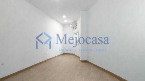 Foto 4 de Apartament en venda a Calle de la Huerta del Bayo, Embajadores - Lavapiés,  Madrid Capital