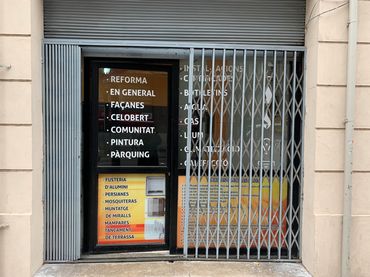 Local comercial en alquiler en Carrer de las Navas de Tolosa 351