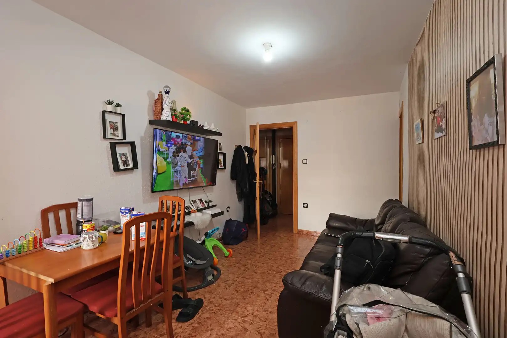 Living room of Flat for sale in L'Hospitalet de Llobregat