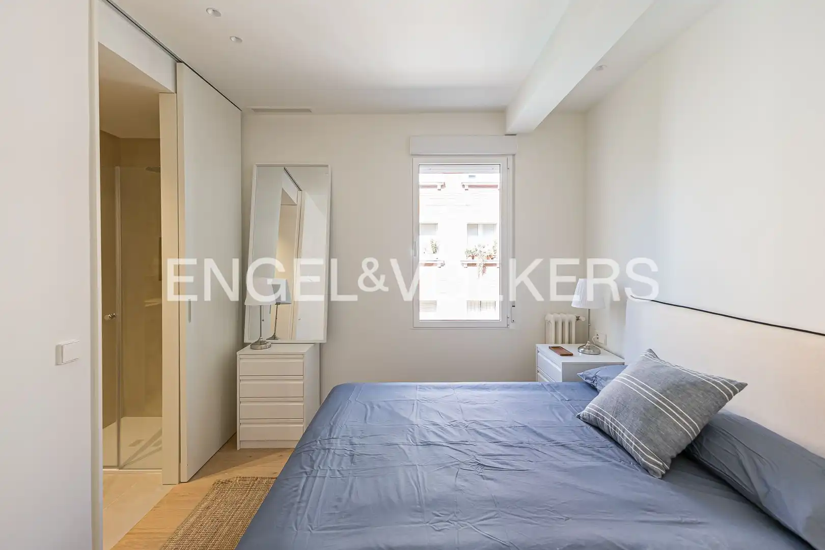 Schlafzimmer von Wohnung zur Miete in Madrid mit Klimaanlage, Heizung und Terrasse