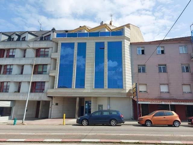 Local comercial en Venta en Avenida Alfonso R. Castelao en Soutomaior