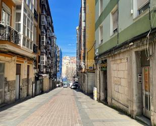 Vista exterior de Pis en venda en Santander