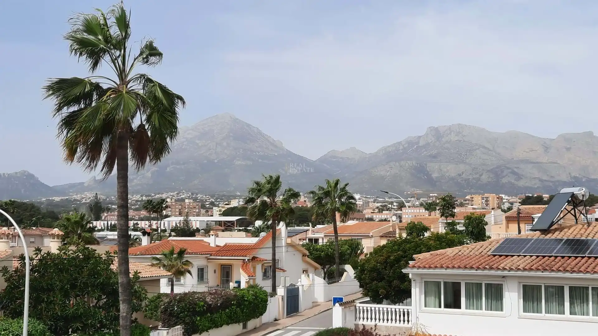 Exterior view of Houses for sale in L'Alfàs del Pi  with Air Conditioner, Heating and Terrace