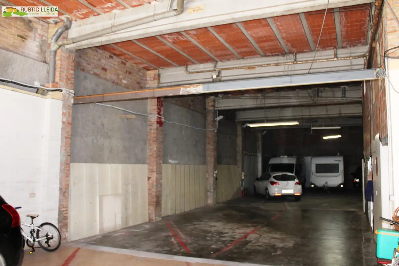 Local comercial en venda a Tàrrega, imagen 2