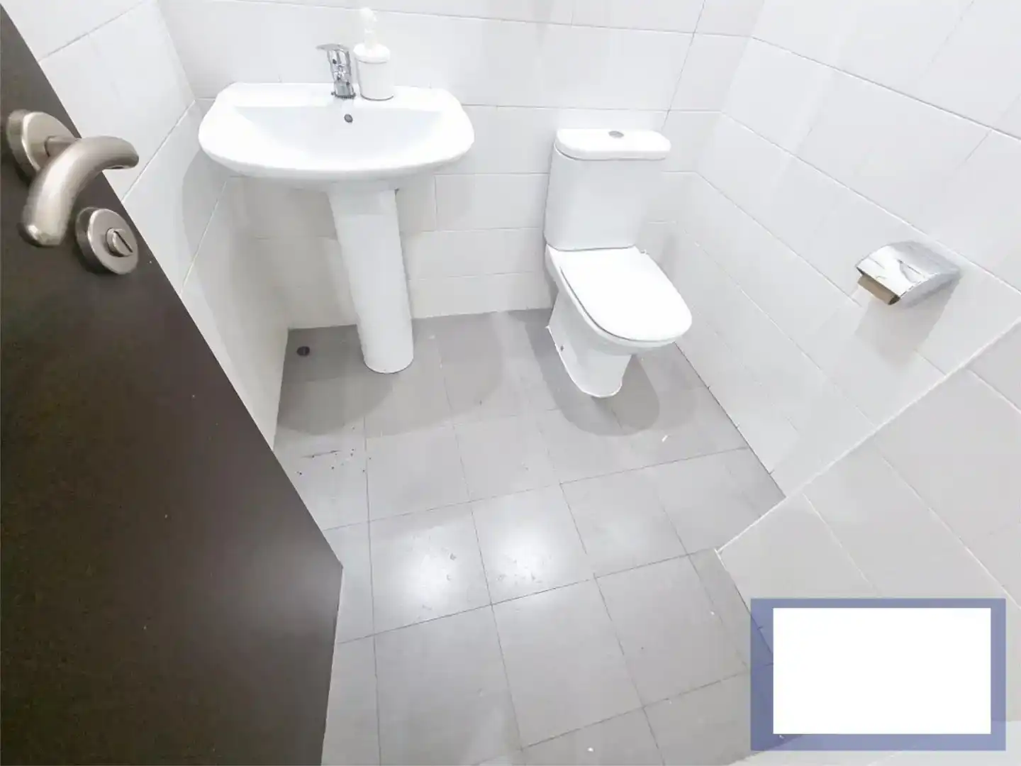 Bathroom of Commercial properties for rent in El Campello  with Air Conditioner and Parquet flooring