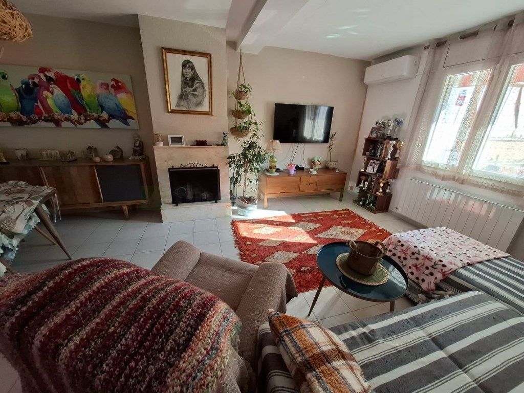 Sala d'estar de Dúplex en venda en Pineda de Mar