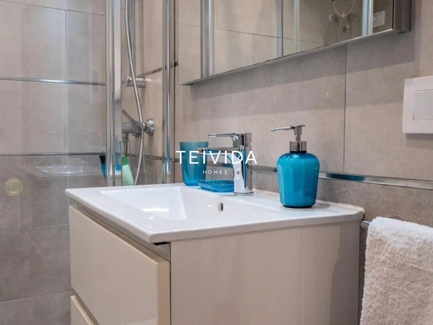 Piso con terraza en venta en Calle Finlandia, imagen 25