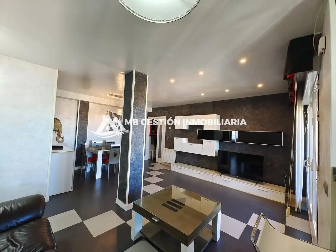 Piso en venta en Fuenlabrada con Aire acondicionado, Calefacción y Terraza