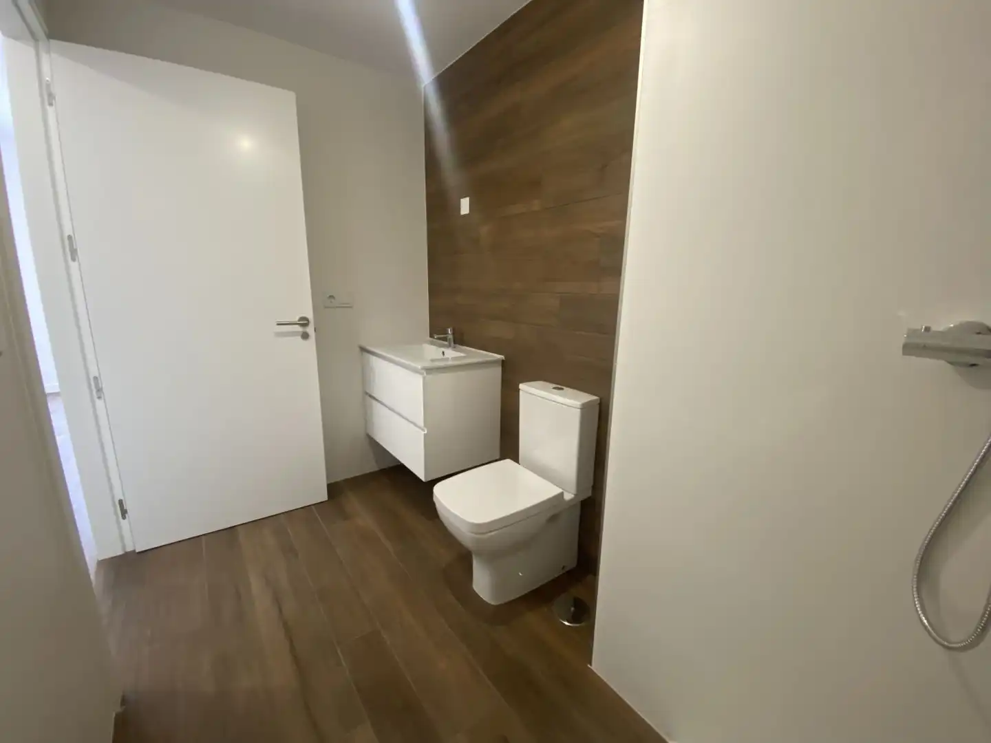 Bany de Pis en venda en Pontevedra Capital  amb Calefacció i Traster