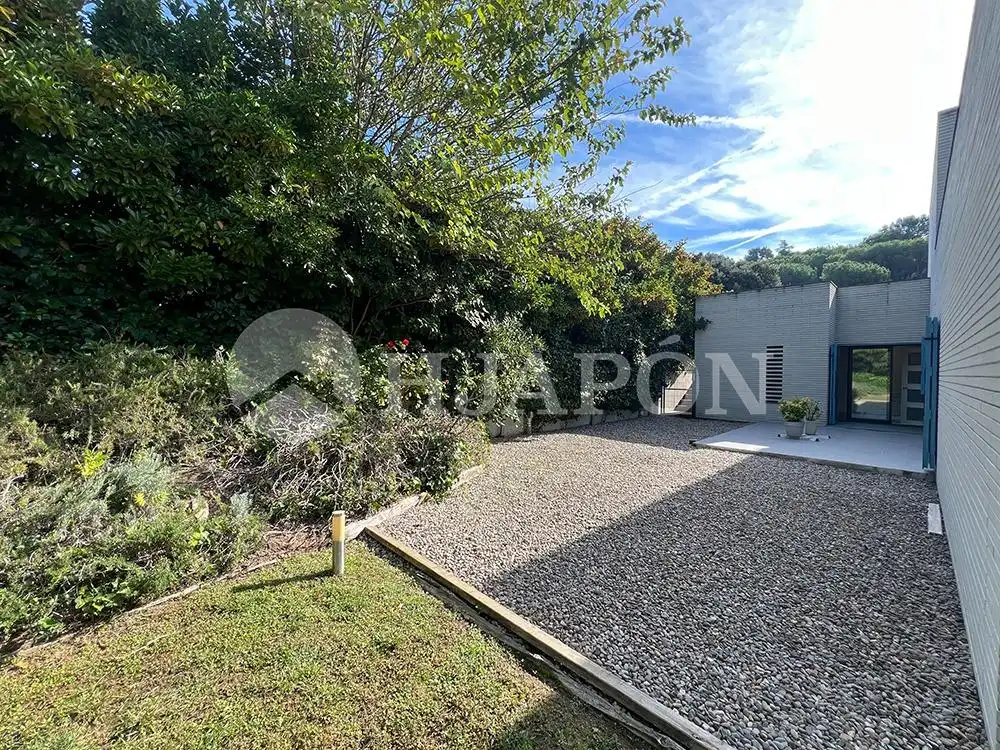 Detached homes for sale in Vallromanes, Barcelona
