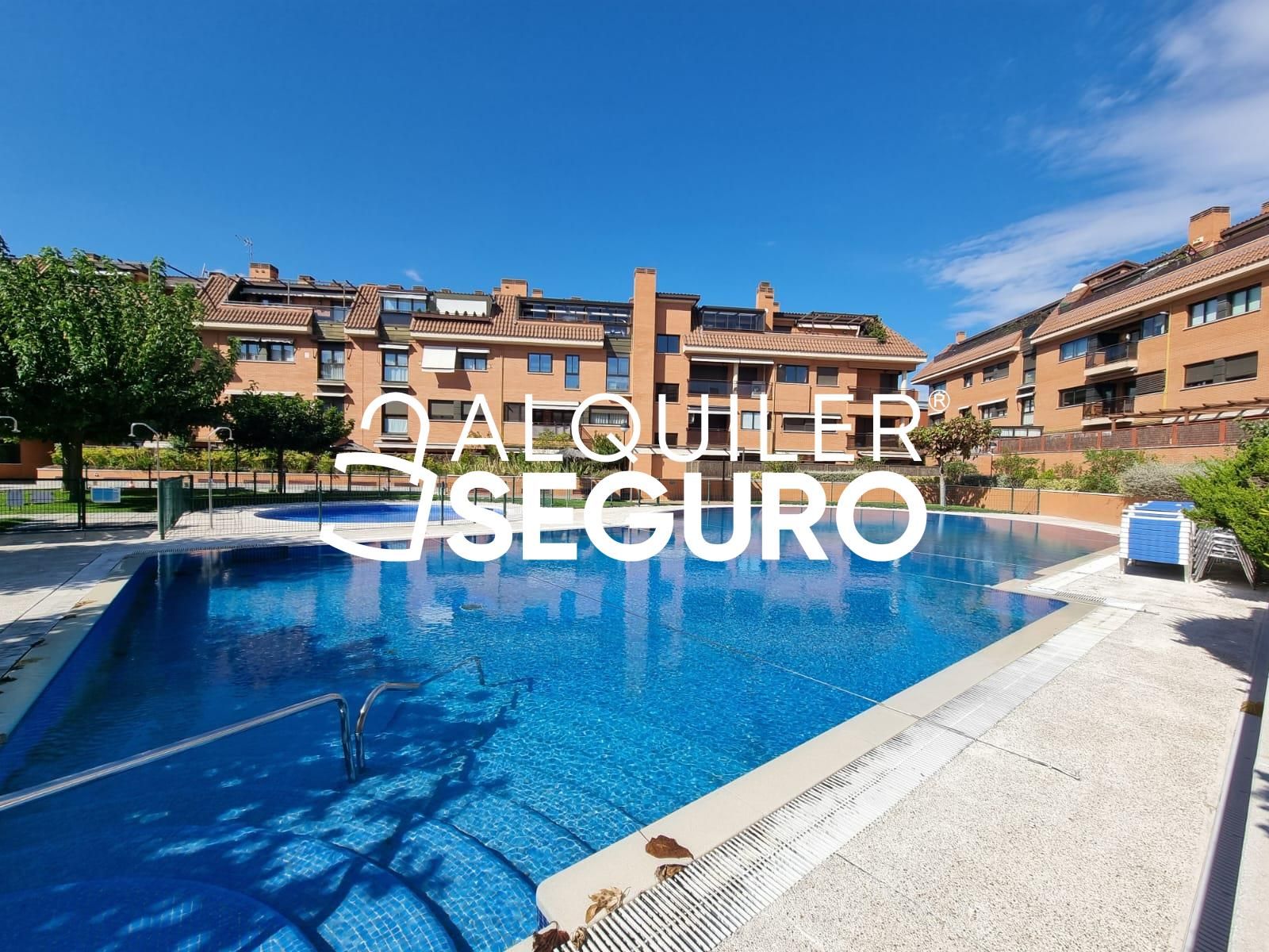 Exterior view of Flat to rent in Las Rozas de Madrid  with Air Conditioner, Heating and Terrace