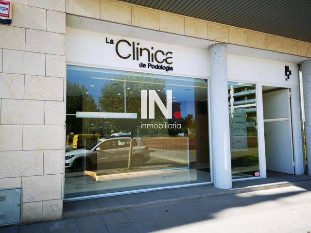 Local comercial en Alquiler en Segrià en Joc de la Bola - Camps d'Esports