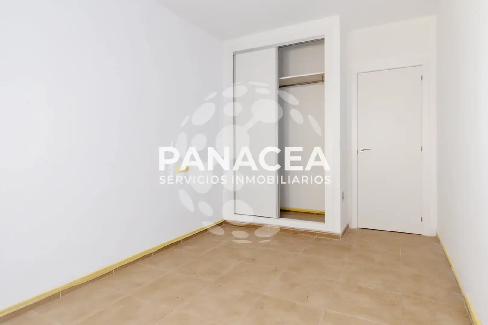 Piso en venta en Vícar con Amueblado, Balcón y Piscina comunitaria