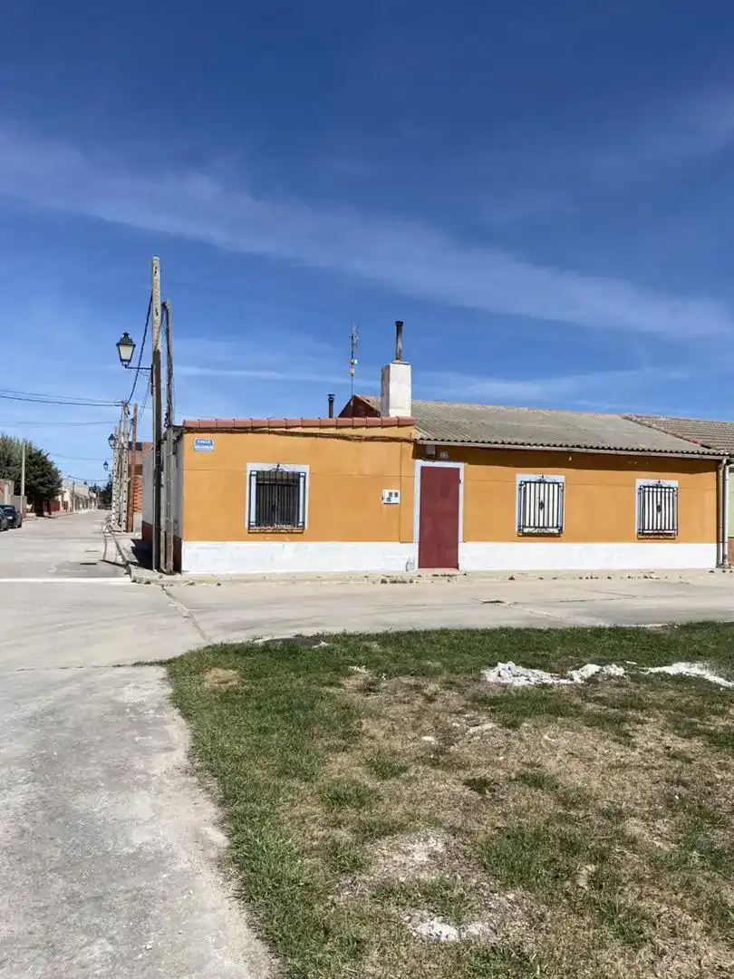 Vista exterior de Finca rústica en venda en Nava de Arévalo