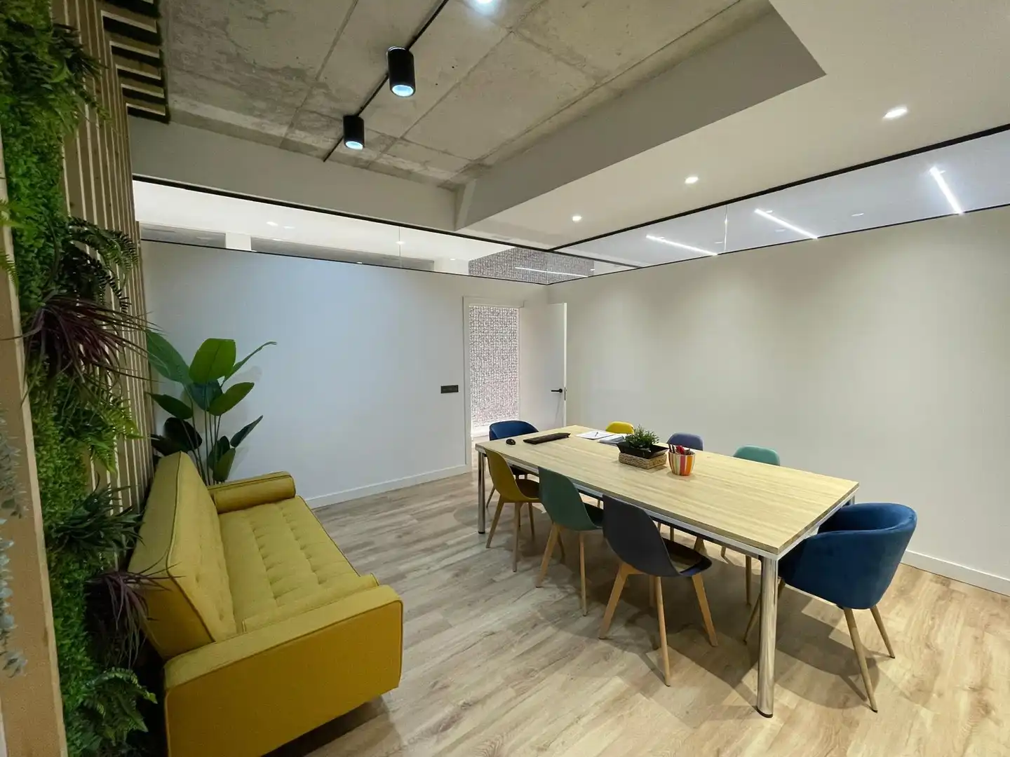 Dining room of Commercial properties for sale in Málaga  with Air Conditioner and Alarm