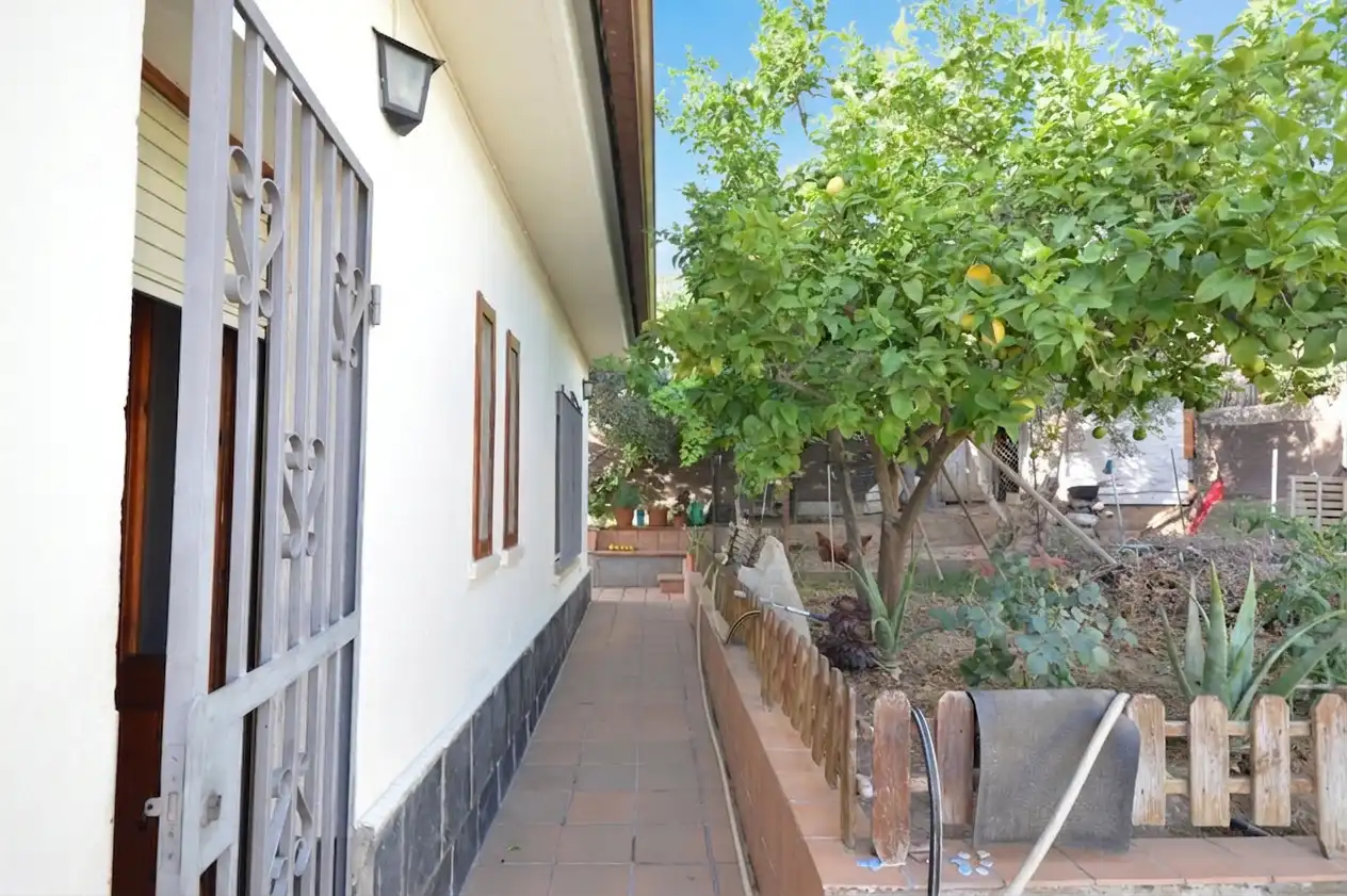 House with pool for sale in Carrer Curt, imagen 7