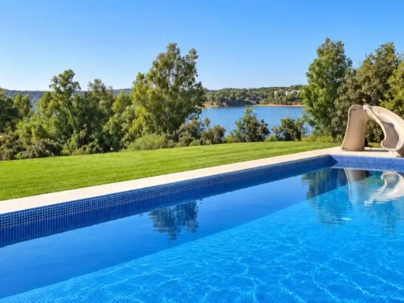 Swimming pool of Houses for rent in Castilblanco de los Arroyos, Sevilla