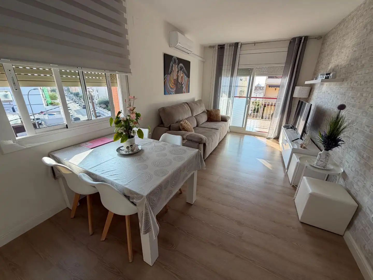 Sala de estar de Piso en venta en Nucli Antic