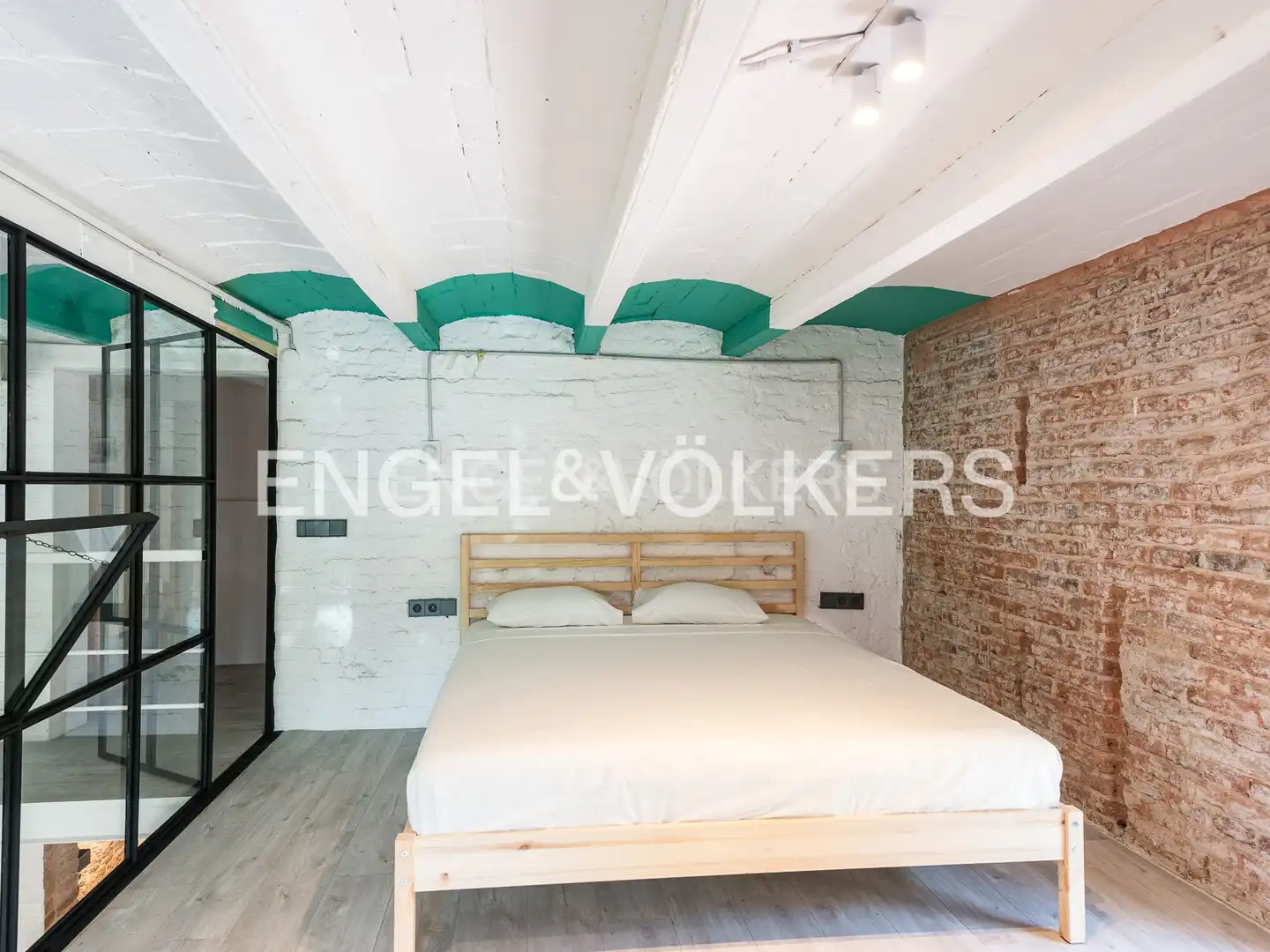 Schlafzimmer von Wohnungen zum Verkauf in Barcelona mit Klimaanlage, Heizung und Möbliert