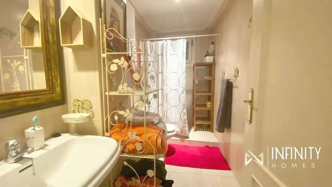Bathroom of Duplexes for rent in Bilbao   with Heating
