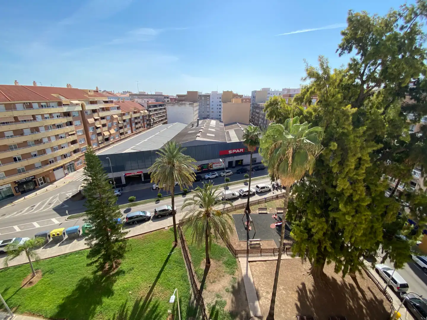 Vista exterior de Piso en venta en Gandia con Aire acondicionado, Amueblado y Horno