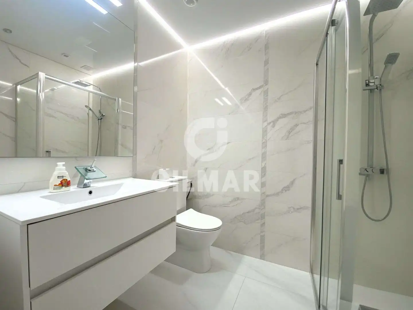 Baño de Piso en venta en Arona con Amueblado y Balcón
