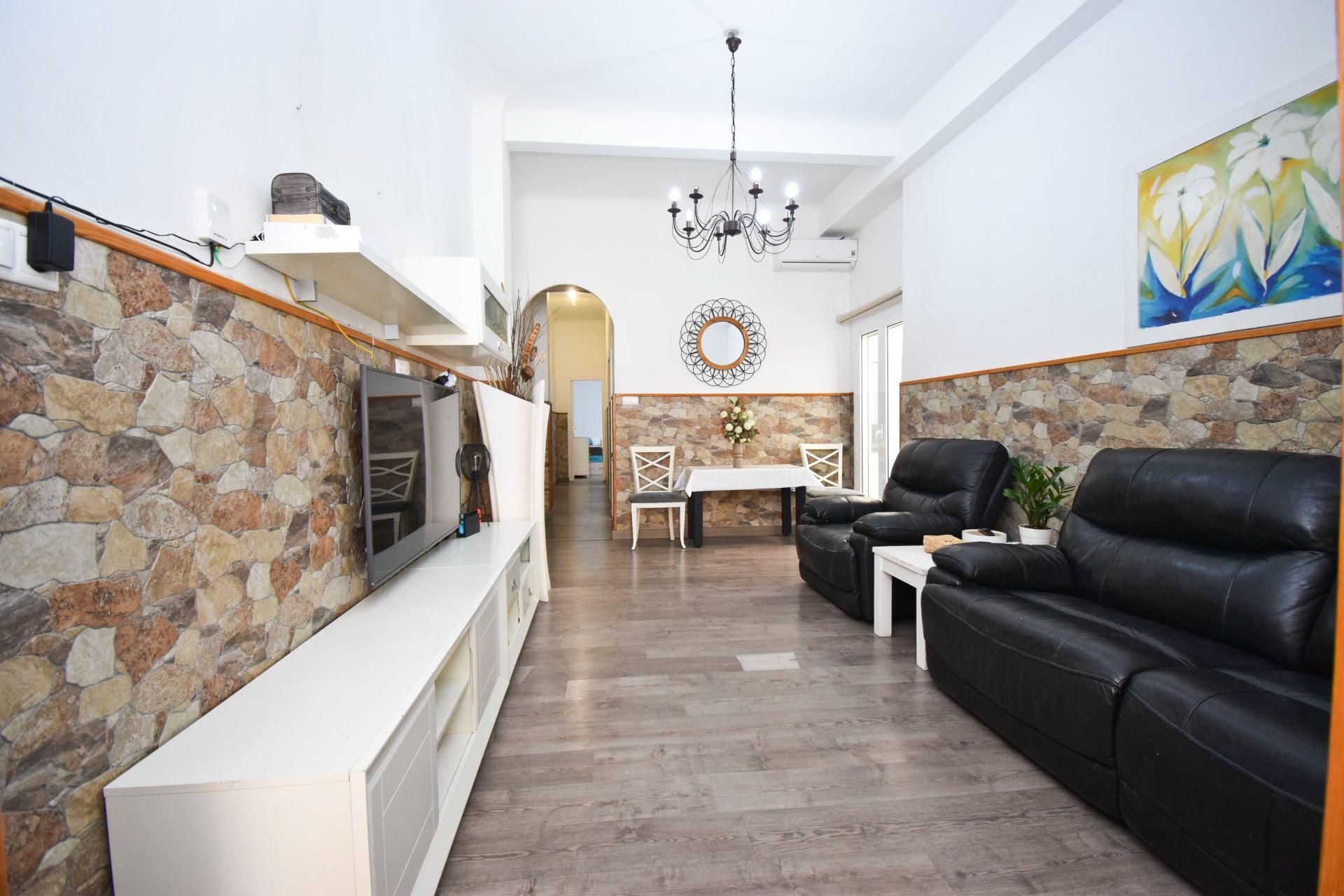 Living room of Planta baja for sale in Santa Pola  with Air Conditioner