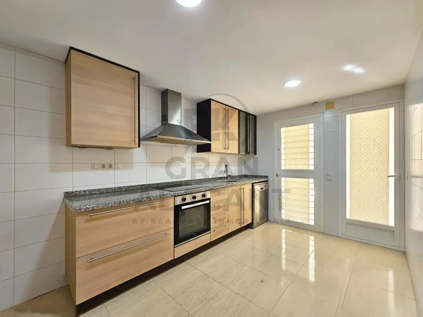 Cocina de Planta baja en venta en Santa Pola con Aire acondicionado, Calefacción y Jardín privado