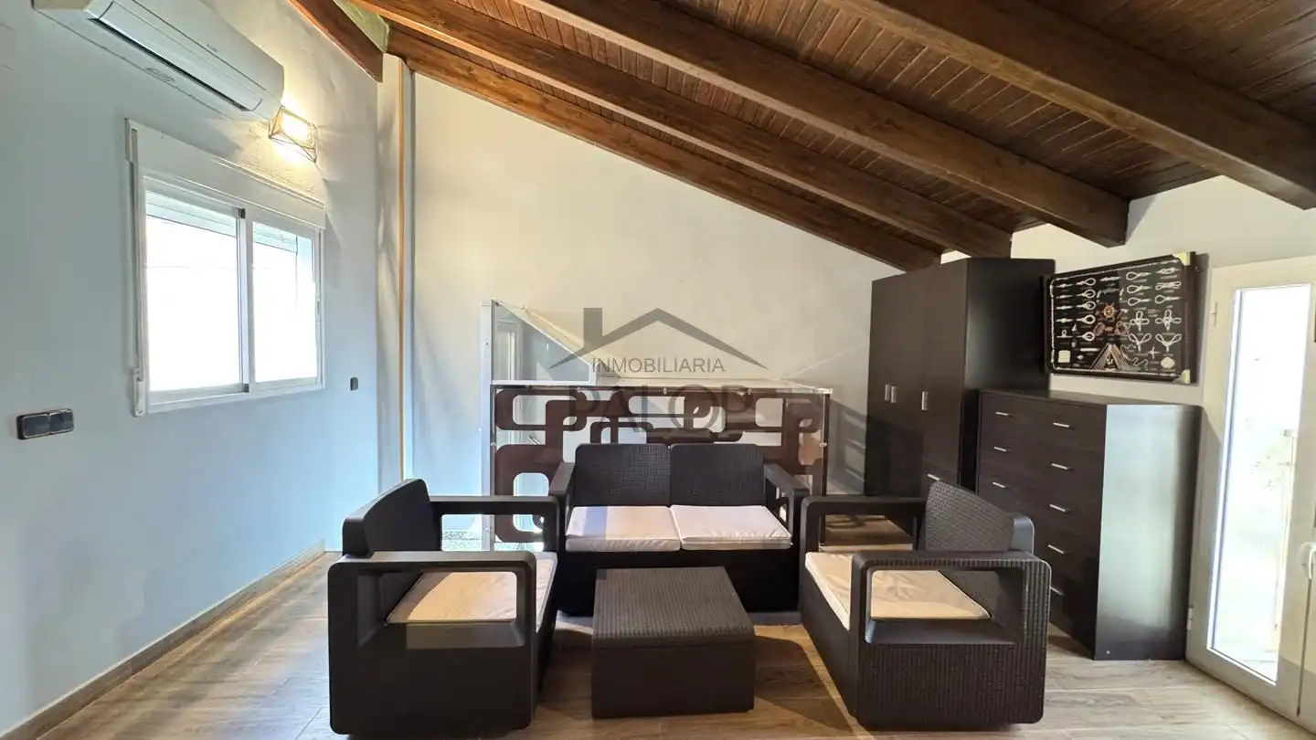 Sala d'estar de Casa o xalet en venda en Carcaixent amb Aire condicionat, Terrassa i Traster